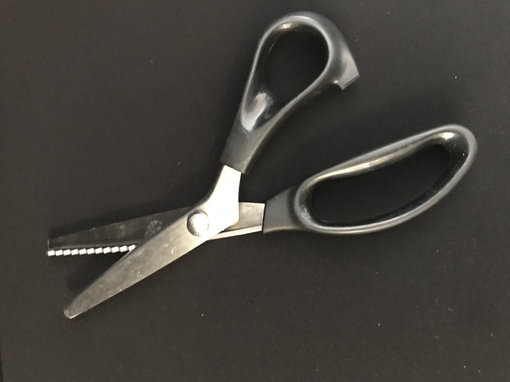 Ciseaux dentelés