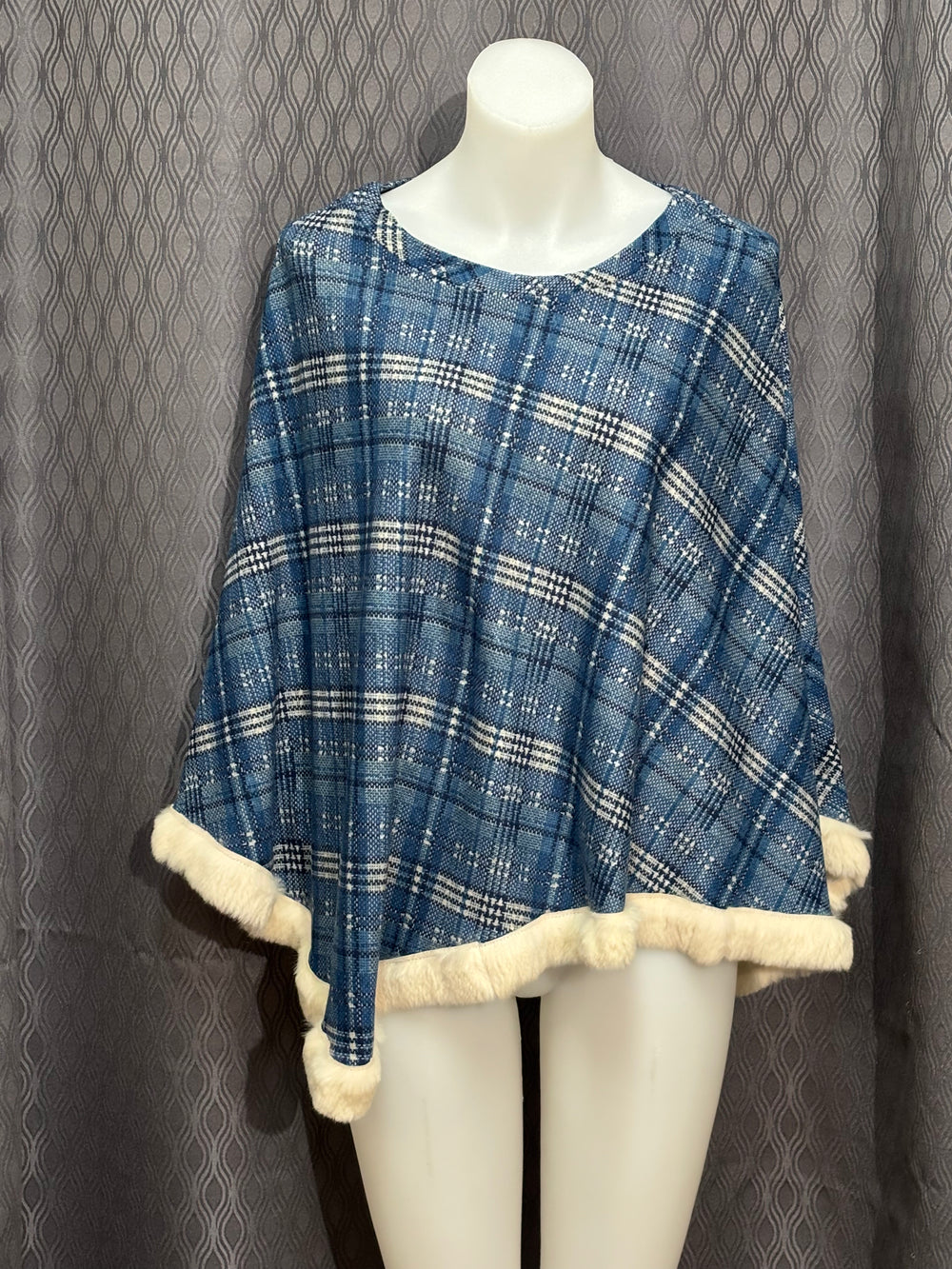 Poncho Carreaux Bleus